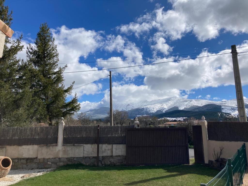 Casa El Descanso Ortigosa Del Monte Exteriör bild