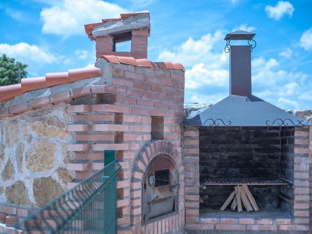 Casa El Descanso Ortigosa Del Monte Exteriör bild